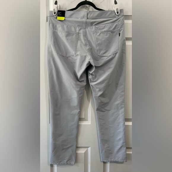 NWT Nike Dri-FIT Mens Golf Pants Pale Blue Slim Fit Comfort Sz 36x32 Athleisure - Picture 2 of 11